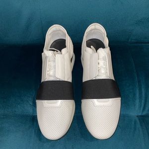 Never Worn Balenciaga Race Runners